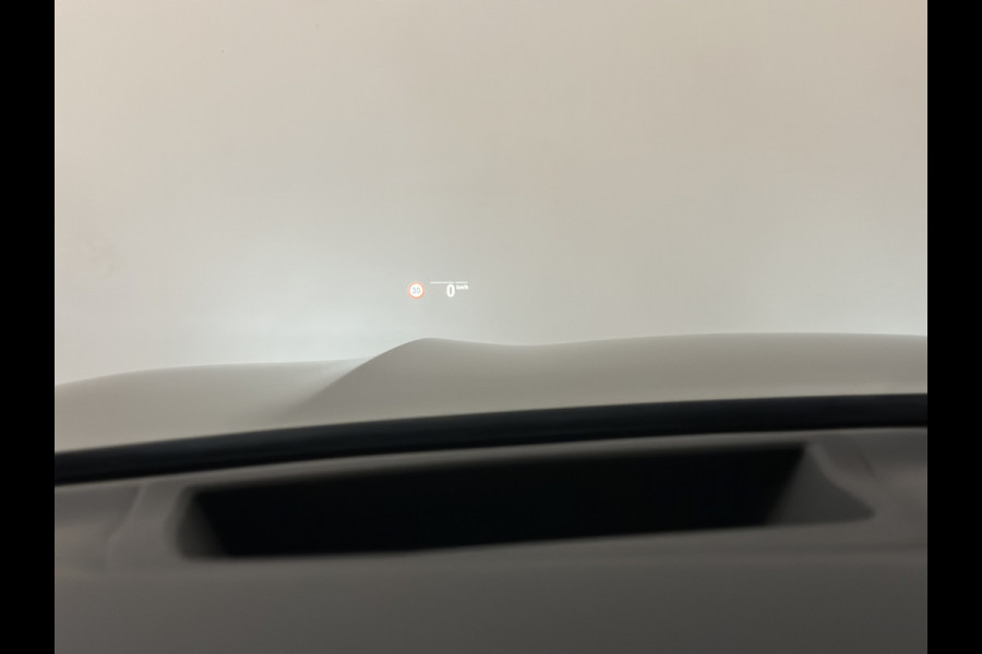 BMW X5 45e | M Sportseats | Frozen Black | Carbon | 360 Camera | Skylounce | ACC | Stoel Massage & Ventilatie | Indiv. Leder | Laser-LE Softclose | Achterasbesturing | Glasapplicatie | Stuur en achterbank verwarming | TH | 4-Zone | Isolatieglas | 22" | Bovag garantie.