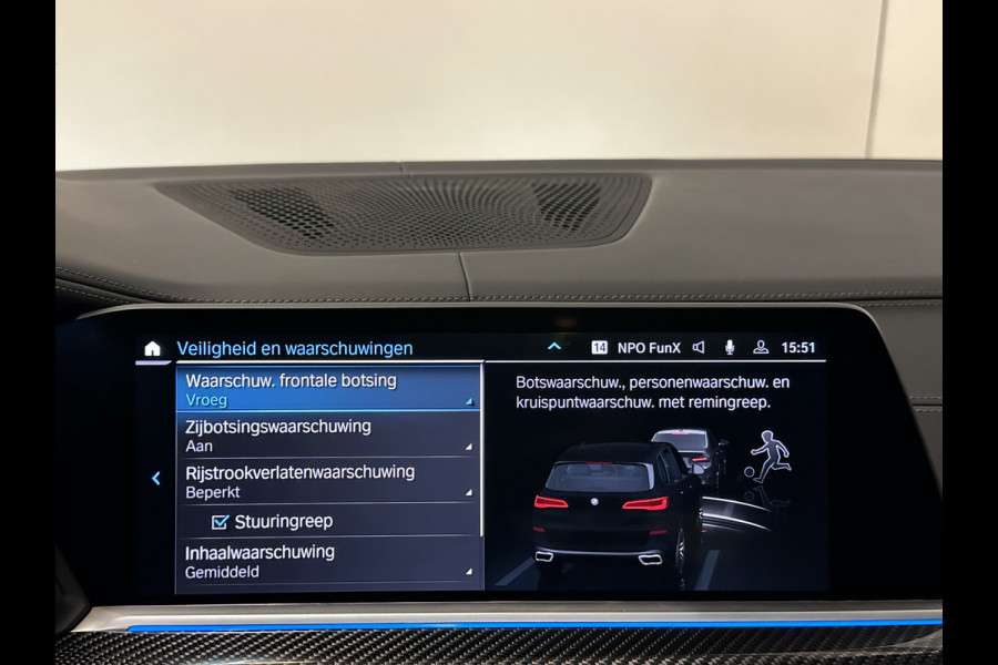 BMW X5 45e | M Sportseats | Frozen Black | Carbon | 360 Camera | Skylounce | ACC | Stoel Massage & Ventilatie | Indiv. Leder | Laser-LE Softclose | Achterasbesturing | Glasapplicatie | Stuur en achterbank verwarming | TH | 4-Zone | Isolatieglas | 22" | Bovag garantie.