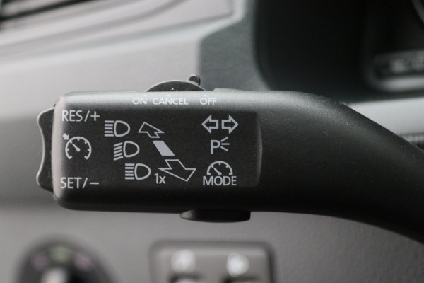 Volkswagen Caddy 2.0 TDI L1H1 102 PK Airco, Cruise, Bluetooth, Verwarmde Stoelen, Elektrisch Pakket, 15''