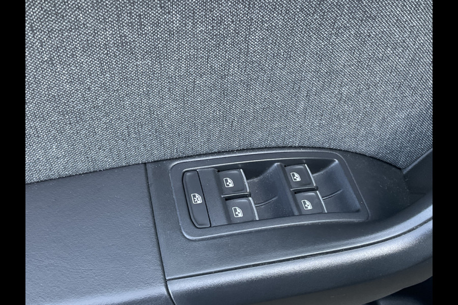 Seat Ateca 1.5 TSI Style Stoelverw. Carplay Trekhaak Business Intense