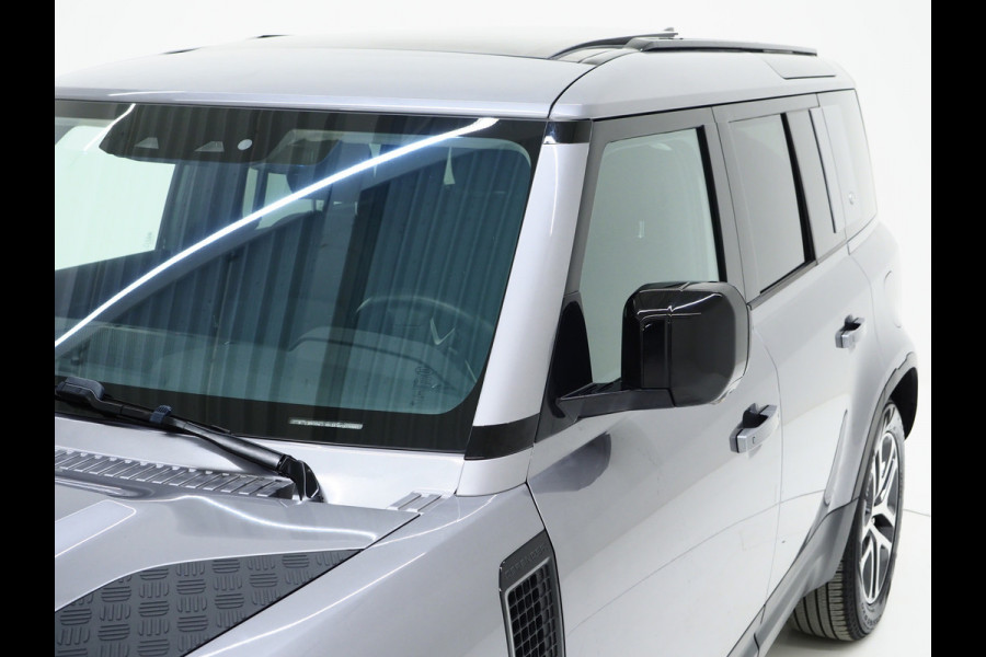Land Rover Defender 110 2.0 P400e | Panoramadak | Luchtvering | Meridian | 360 | Keyless | Trekhaak | Leder | Carplay