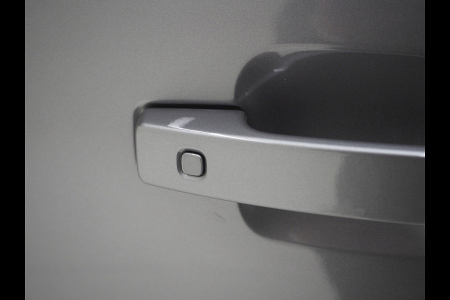 Land Rover Defender 110 2.0 P400e | Panoramadak | Luchtvering | Meridian | 360 | Keyless | Trekhaak | Leder | Carplay