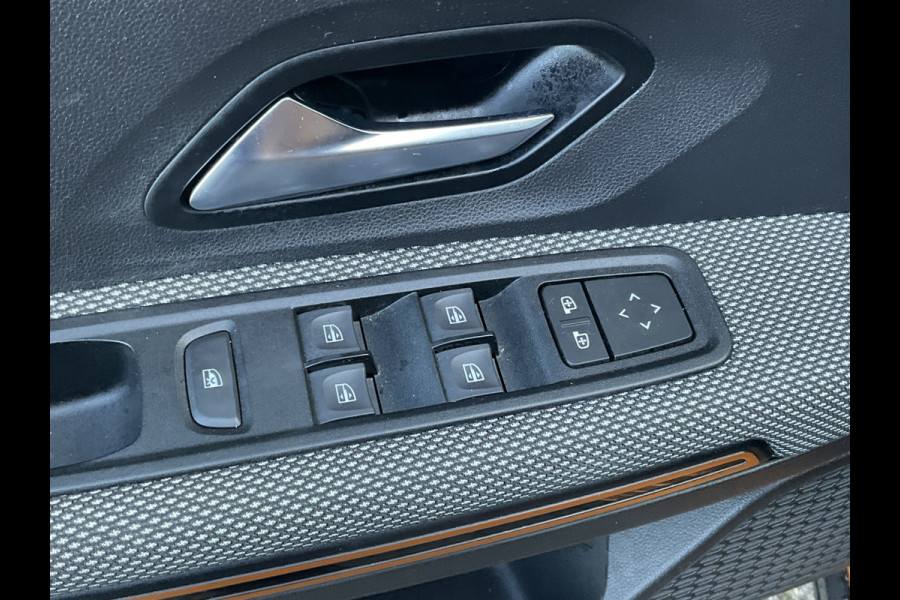 Dacia SANDERO Stepway 1.0 TCe 100 Bi-Fuel 1Eig Carplay DAB Camera Trekhaak Comfort LPG