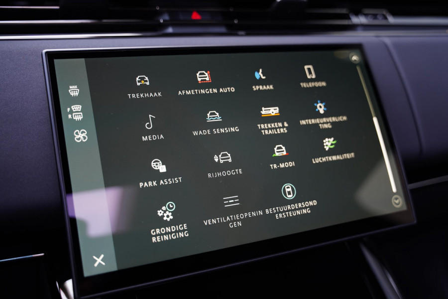 Land Rover Range Rover Sport P635 SV / Celestial Sol / Carbon