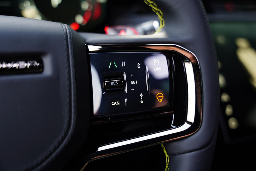 Land Rover Range Rover Sport P635 SV / Celestial Sol / Carbon