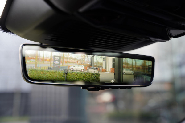 Land Rover Range Rover Sport P635 SV / Celestial Sol / Carbon