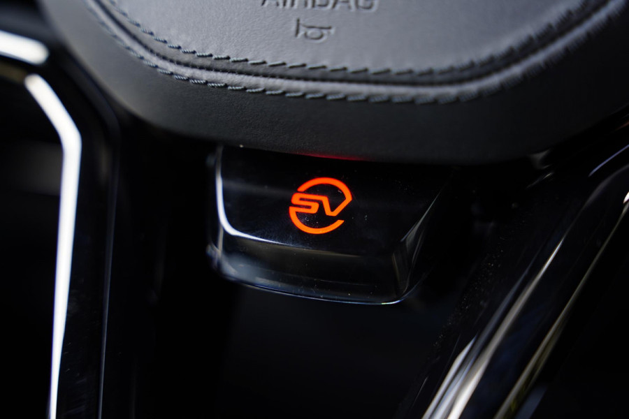 Land Rover Range Rover Sport P635 SV / Celestial Sol / Carbon