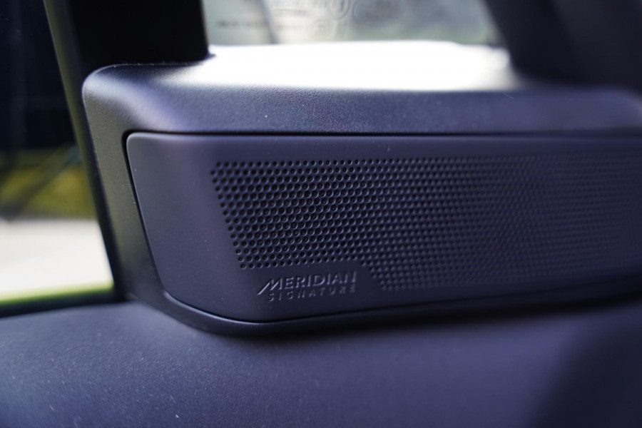 Land Rover Range Rover Sport P635 SV / Celestial Sol / Carbon