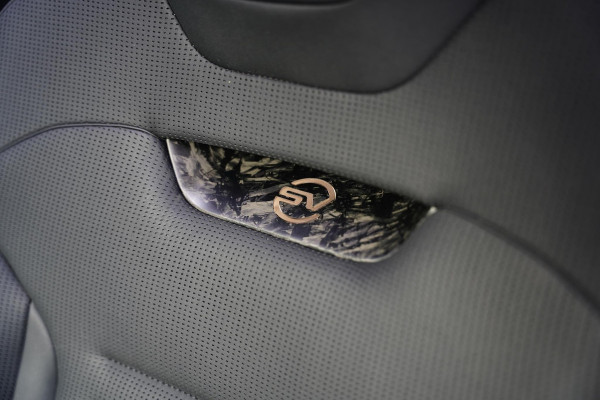 Land Rover Range Rover Sport P635 SV / Celestial Sol / Carbon