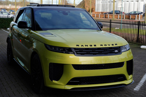 Land Rover Range Rover Sport P635 SV / Celestial Sol / Carbon