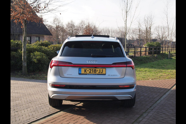 Audi e-tron 55 quattro Business edition Plus 95 kWh | Panoramadak | Camera | Apple Carplay | Cruise Control |