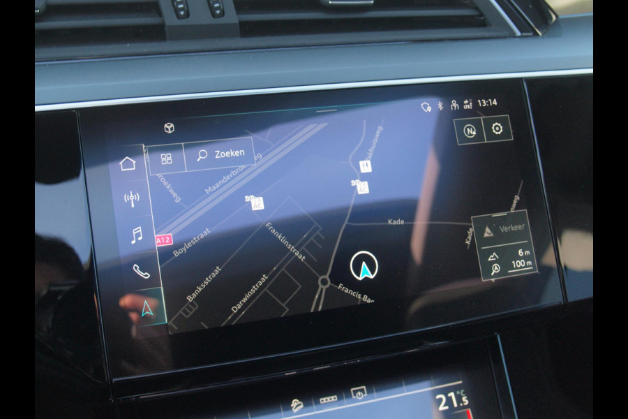 Audi e-tron 55 quattro Business edition Plus 95 kWh | Panoramadak | Camera | Apple Carplay | Cruise Control |