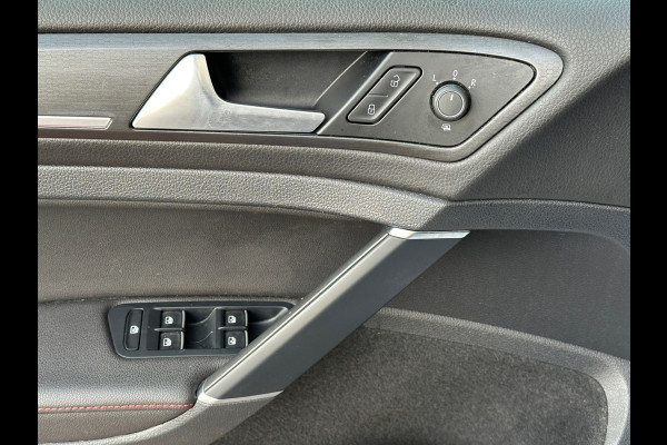 Volkswagen Golf 2.0 TSI GTI Performance Aut Leer Navi Pano