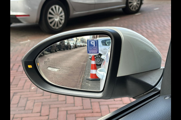 Volkswagen Golf 2.0 TSI GTI Performance Aut Leer Navi Pano