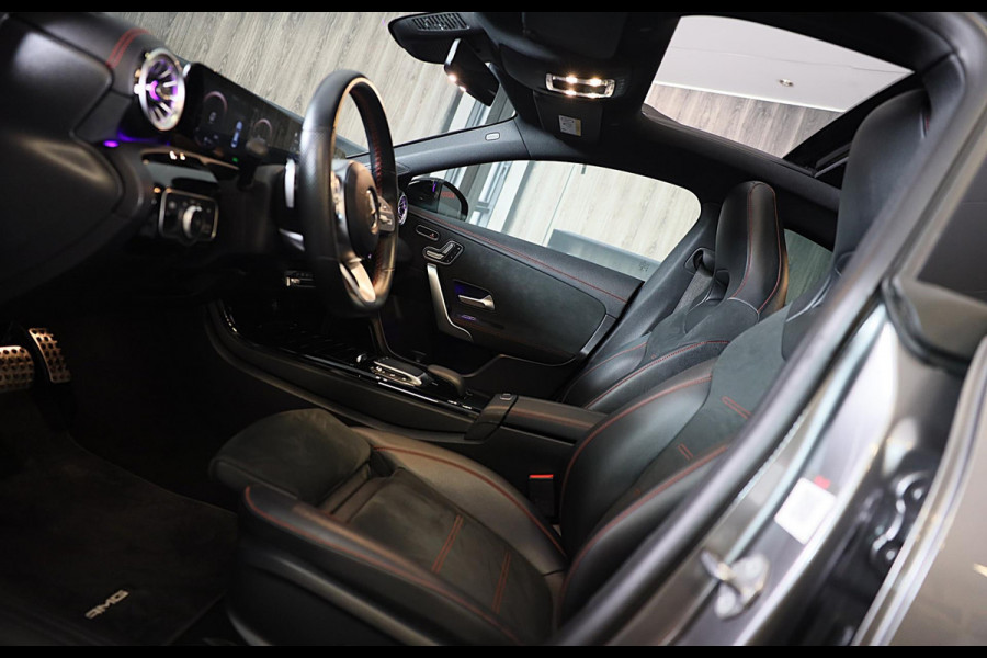 Mercedes-Benz CLA-Klasse 250 e AMG 45 Look / Memory / Elek Stoelen / Cruise Control / Camera / Open Panoramadak / Led / 18 Inch