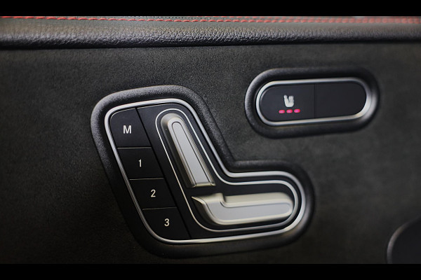 Mercedes-Benz CLA-Klasse 250 e AMG 45 Look / Memory / Elek Stoelen / Cruise Control / Camera / Open Panoramadak / Led / 18 Inch
