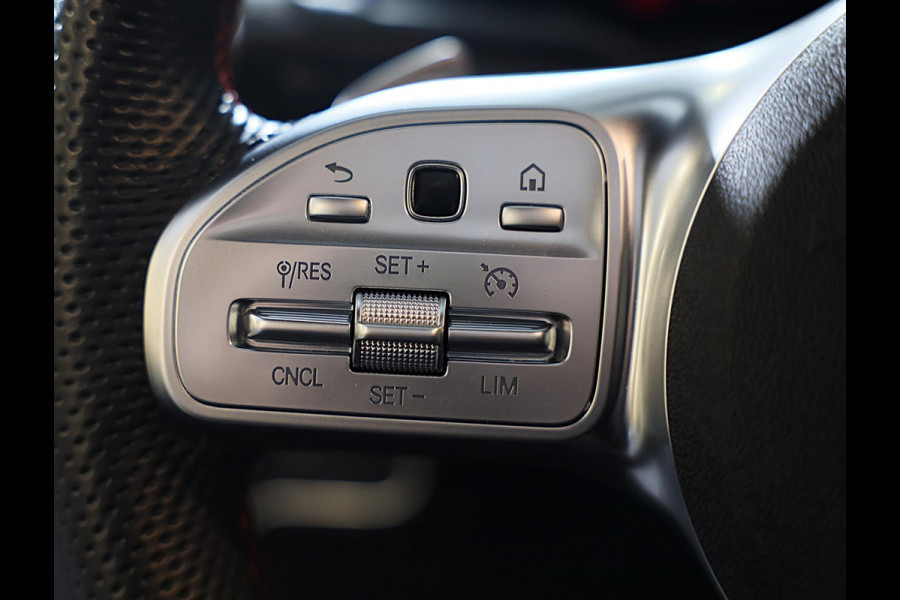 Mercedes-Benz CLA-Klasse 250 e AMG 45 Look / Memory / Elek Stoelen / Cruise Control / Camera / Open Panoramadak / Led / 18 Inch