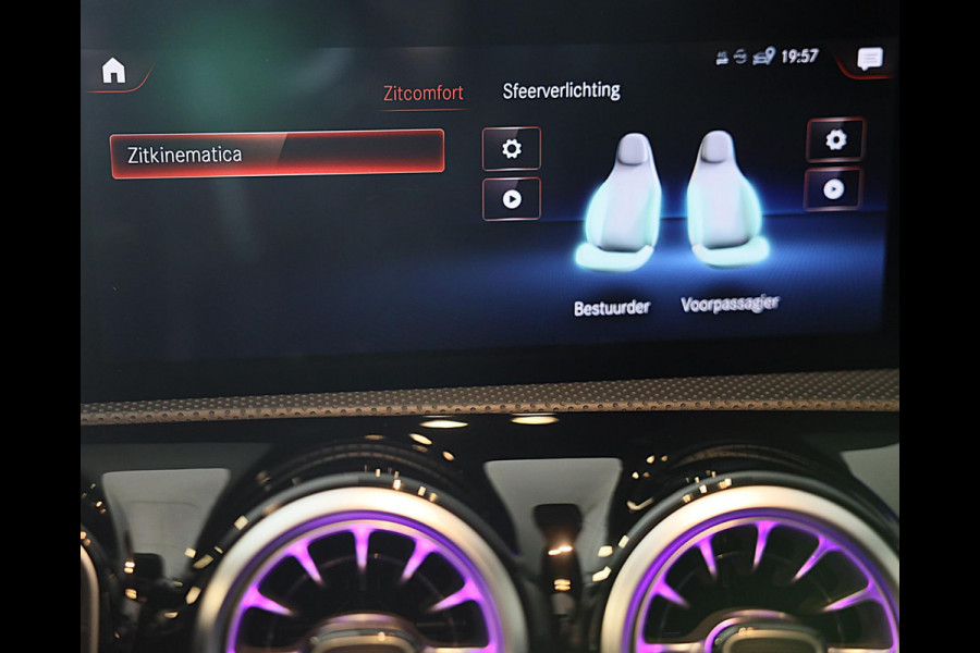 Mercedes-Benz CLA-Klasse 250 e AMG 45 Look / Memory / Elek Stoelen / Cruise Control / Camera / Open Panoramadak / Led / 18 Inch