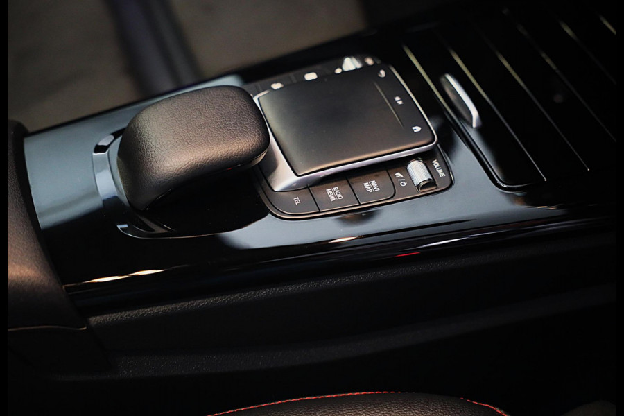 Mercedes-Benz CLA-Klasse 250 e AMG 45 Look / Memory / Elek Stoelen / Cruise Control / Camera / Open Panoramadak / Led / 18 Inch