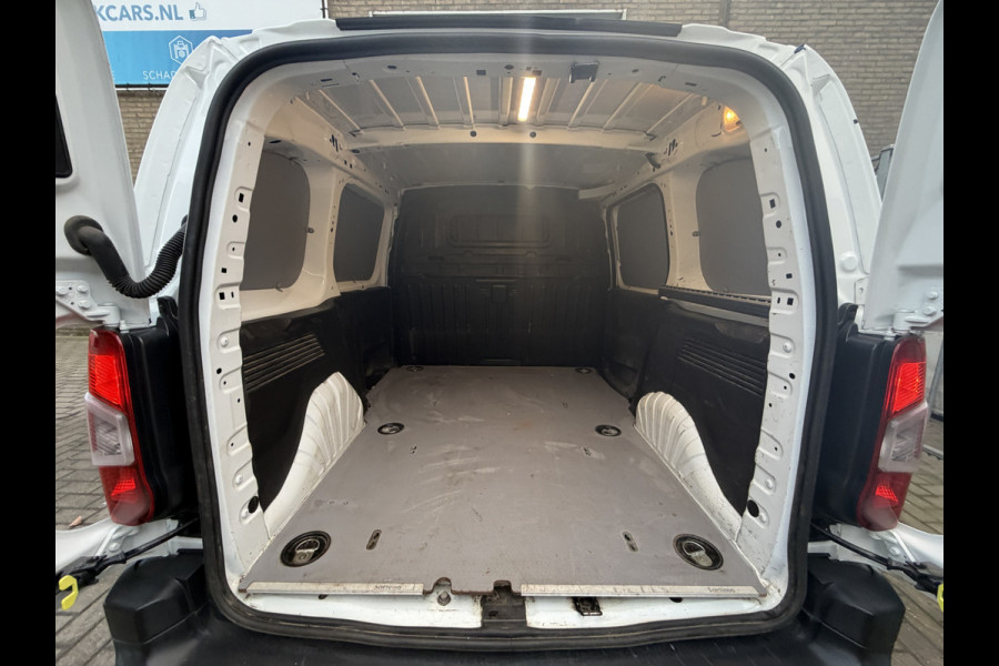 Opel Combo 1.5D L1H1 Edition CarPlay/navigatie/Cruise control/trekhaak