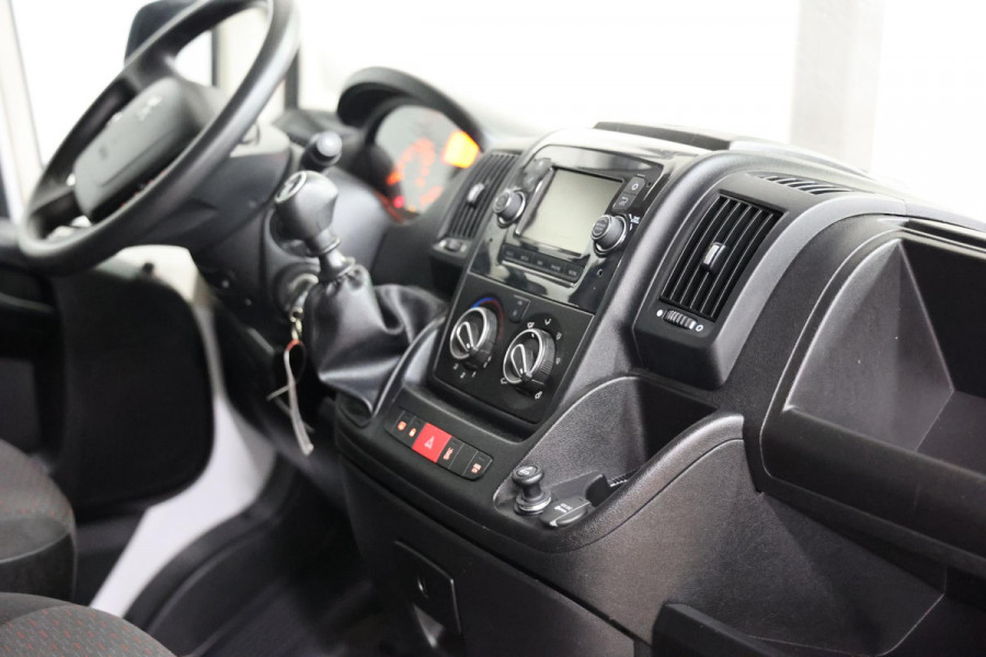 Peugeot Boxer 435 2.2 BlueHDi 140 L4H2