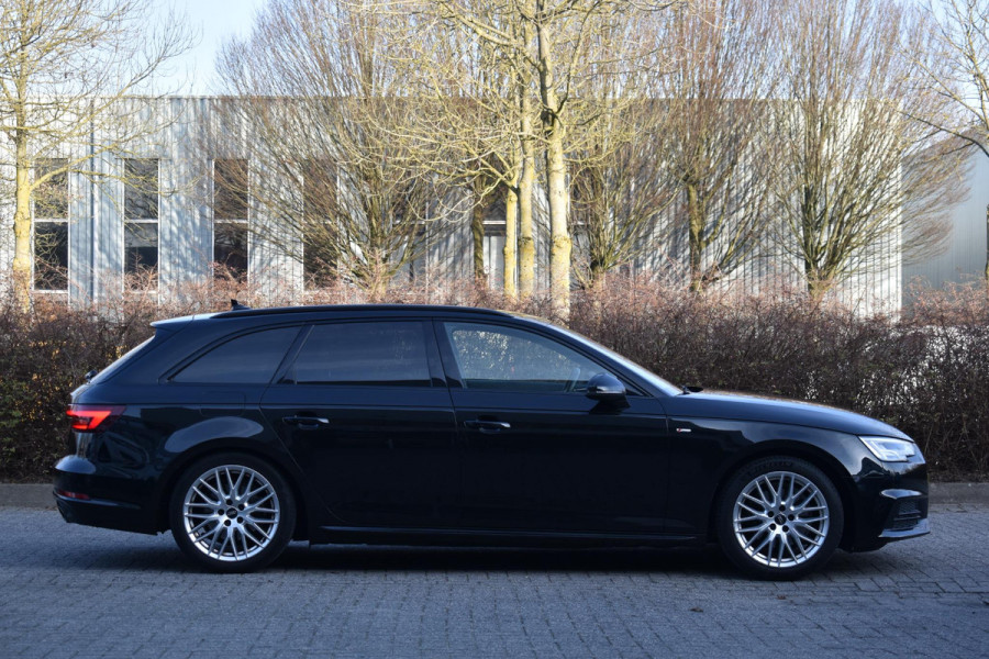 Audi A4 Avant 2.0 TFSI MHEV Sport S line black edition 3x S-line Keyless Leder Matrix
