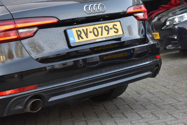 Audi A4 Avant 2.0 TFSI MHEV Sport S line black edition 3x S-line Keyless Leder Matrix