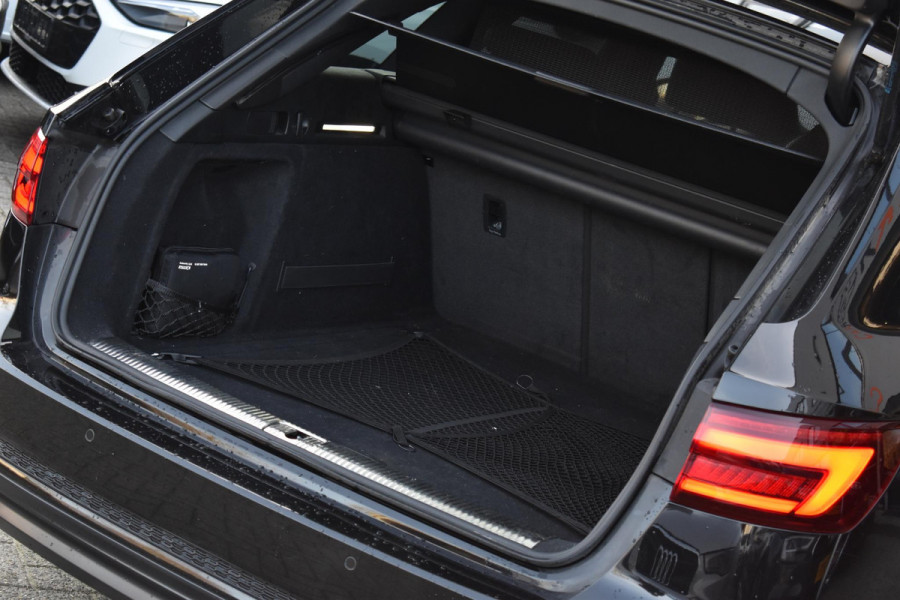 Audi A4 Avant 2.0 TFSI MHEV Sport S line black edition 3x S-line Keyless Leder Matrix