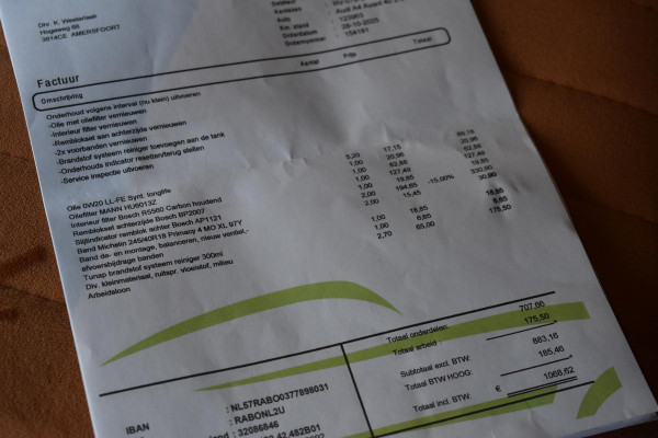 Audi A4 Avant 2.0 TFSI MHEV Sport S line black edition 3x S-line Keyless Leder Matrix