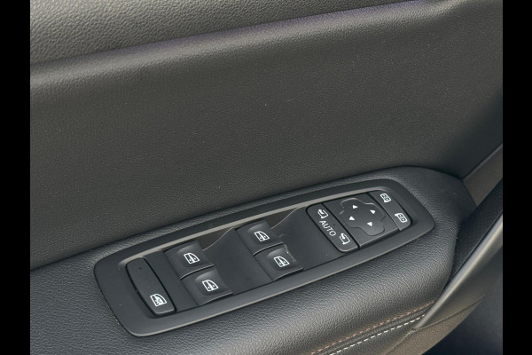 Renault Mégane Estate 1.3 TCe 160 Business Edition One NL-AUTO | VOL LEDER | STOELVERWARMING