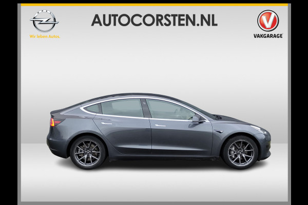 Tesla Model 3 RWD SR plus 325PK SOH 91% Trekhaak Lmv 18" AutoPilot FSD Leder Panoramadak Adaptive-Cruise Camera's Elektr.-Stuur+Stoelen+Spiege Navi LED Comfortstoelen ACC DAB Voorverwarmen interieur via App Keyless One-Pedal-Drive Origineel Nederlandse Auto 1.000KG Trekgewicht