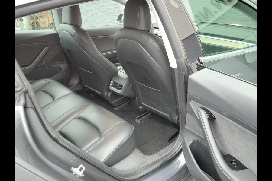 Tesla Model 3 RWD SR plus 325PK SOH 91% Trekhaak Lmv 18" AutoPilot FSD Leder Panoramadak Adaptive-Cruise Camera's Elektr.-Stuur+Stoelen+Spiege Navi LED Comfortstoelen ACC DAB Voorverwarmen interieur via App Keyless One-Pedal-Drive Origineel Nederlandse Auto 1.000KG Trekgewicht