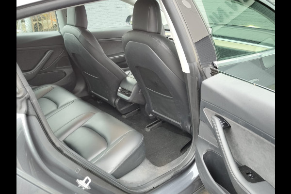 Tesla Model 3 RWD SR plus 325PK SOH 91% Trekhaak Lmv 18" AutoPilot FSD Leder Panoramadak Adaptive-Cruise Camera's Elektr.-Stuur+Stoelen+Spiege Navi LED Comfortstoelen ACC DAB Voorverwarmen interieur via App Keyless One-Pedal-Drive Origineel Nederlandse Auto 1.000KG Trekgewicht