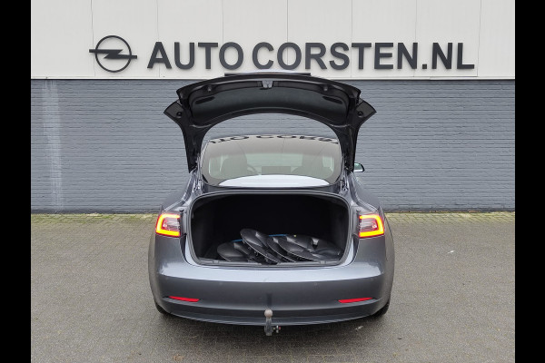 Tesla Model 3 RWD SR plus 325PK SOH 91% Trekhaak Lmv 18" AutoPilot FSD Leder Panoramadak Adaptive-Cruise Camera's Elektr.-Stuur+Stoelen+Spiege Navi LED Comfortstoelen ACC DAB Voorverwarmen interieur via App Keyless One-Pedal-Drive Origineel Nederlandse Auto 1.000KG Trekgewicht