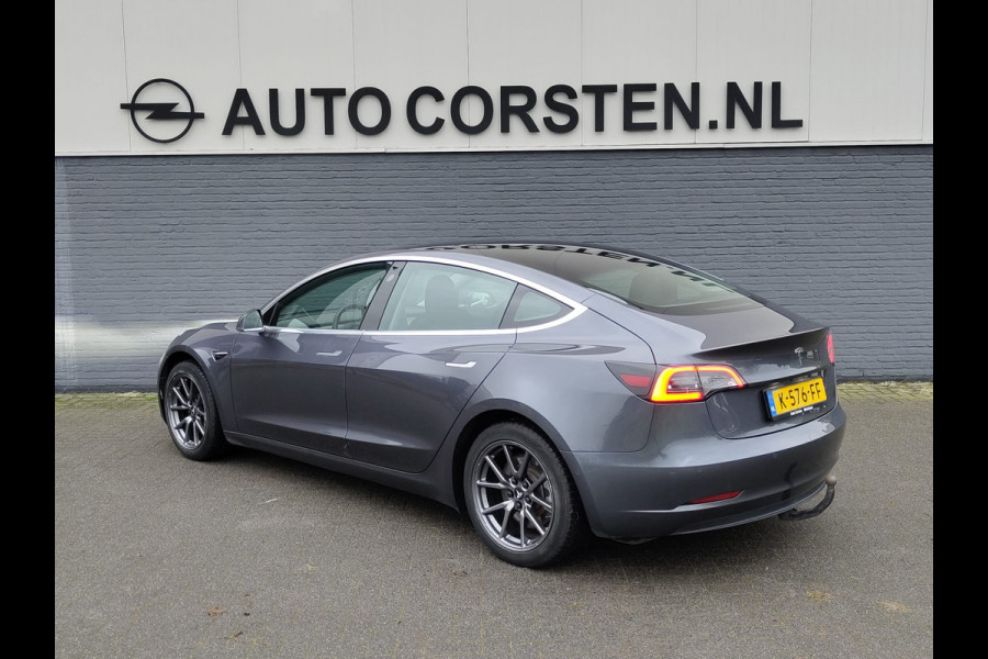 Tesla Model 3 RWD SR plus 325PK SOH 91% Trekhaak Lmv 18" AutoPilot FSD Leder Panoramadak Adaptive-Cruise Camera's Elektr.-Stuur+Stoelen+Spiege Navi LED Comfortstoelen ACC DAB Voorverwarmen interieur via App Keyless One-Pedal-Drive Origineel Nederlandse Auto 1.000KG Trekgewicht