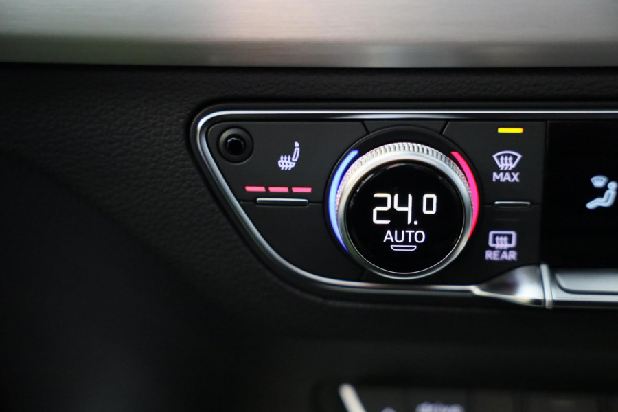 Audi Q5 Sportback 55 TFSI e Quattro SQ5 Look / FACELIFT / Carbon / Digital Cockpit / Dode Hoek / Lane Assist / Open Pano / 21 Inch