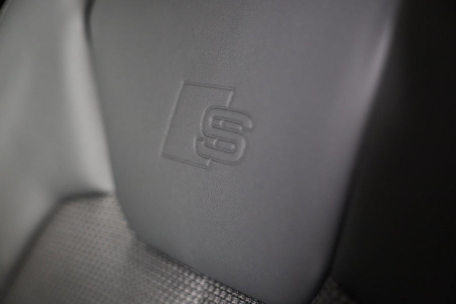 Audi Q5 Sportback 55 TFSI e Quattro SQ5 Look / FACELIFT / Carbon / Digital Cockpit / Dode Hoek / Lane Assist / Open Pano / 21 Inch