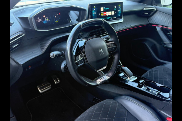 Peugeot e-2008 EV GT 50 kWh, elect. te openen panoramadak, achteruitrijcamera, 1/2 lederen sportinterieur, 17 inch, adaptief cruis