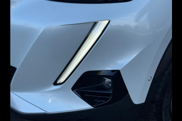 Peugeot e-2008 EV GT 50 kWh, elect. te openen panoramadak, achteruitrijcamera, 1/2 lederen sportinterieur, 17 inch, adaptief cruis