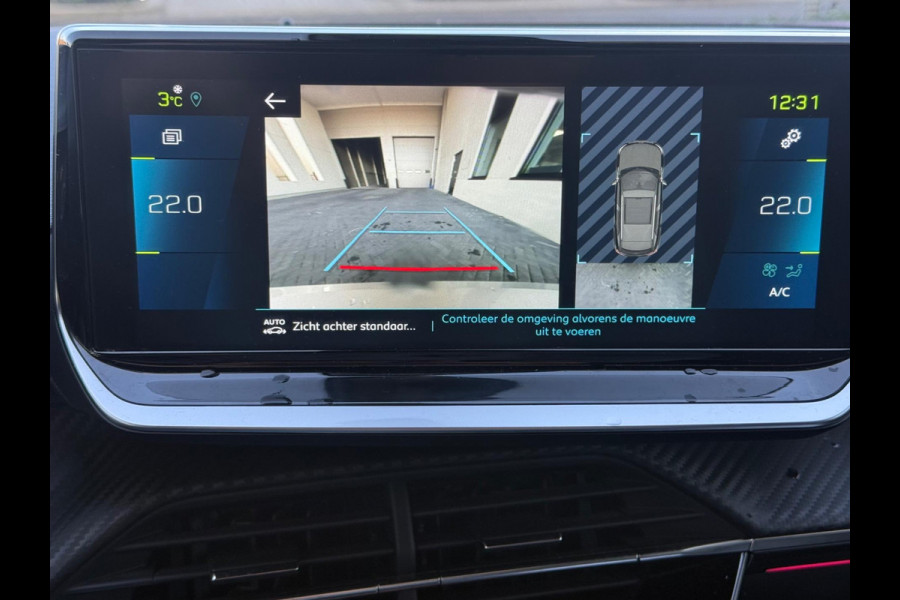 Peugeot e-2008 EV GT 50 kWh, elect. te openen panoramadak, achteruitrijcamera, 1/2 lederen sportinterieur, 17 inch, adaptief cruis