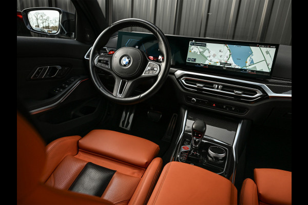 BMW 3 Serie M3 xDrive Competition · NL Auto · Harman Kardon · Memory seats · Carbon interieur delen · Ambiance sfeer verlichting
