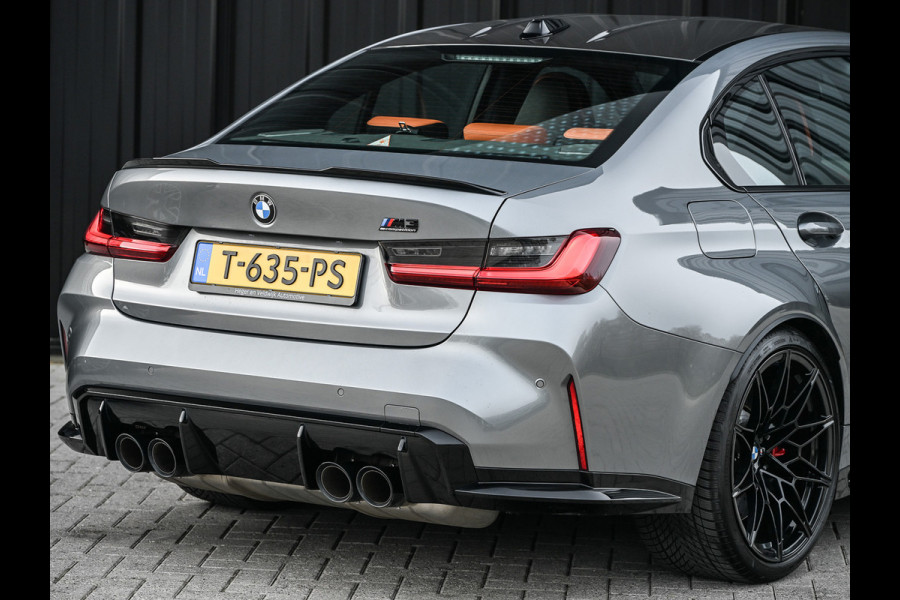 BMW 3 Serie M3 xDrive Competition · NL Auto · Harman Kardon · Memory seats · Carbon interieur delen · Ambiance sfeer verlichting