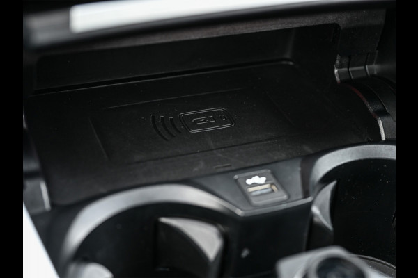 BMW 3 Serie M3 xDrive Competition · NL Auto · Harman Kardon · Memory seats · Carbon interieur delen · Ambiance sfeer verlichting