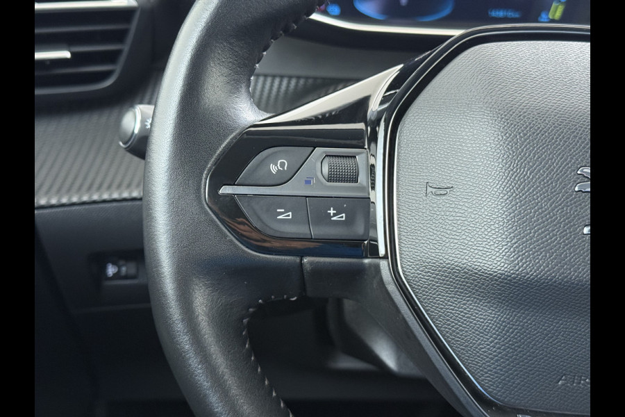 Peugeot e-208 EV Allure Première 50kWh SOH 89% Navi Ecc Stoelverwarming 360°Camera Apple Carplay Android Auto Cruise Control Pdc Led Lmv 16" Privacy Glas DAB+ Keyless Rijstrooksensor 1e Eigenaar Origineel Nederlandse Auto Dealeronderhouden