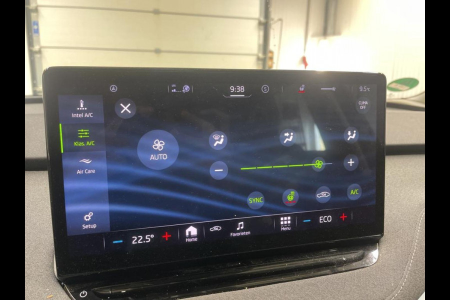 Škoda ENYAQ iV 60 Airco ECC Navi Wireless Carplay Sportpack Adaptive Cruise Control Trekhaak PDC Full LED 19" Velgen Ambient light