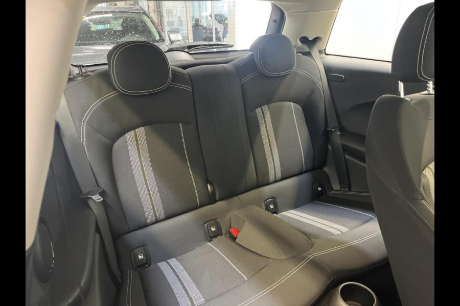 MINI Mini Electric Basic 33 kWh Airco ECC Navi Carplay Cruise Control Full LED Virtual Cockpit