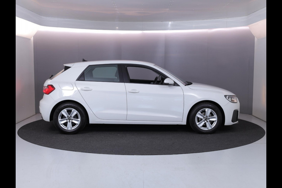Audi A1 Sportback 25 TFSI Pro Line 95 pk | Navigatie via App | Parkeersensoren achter | Cruise control |