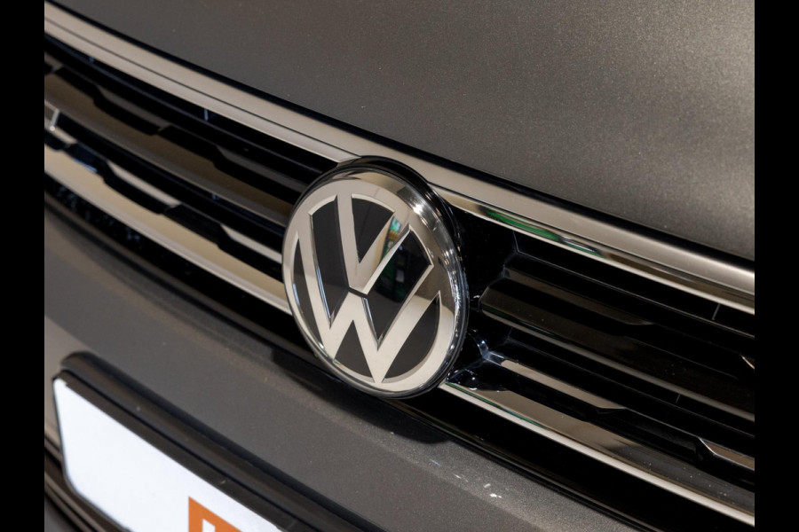 Volkswagen Tiguan 2.0 TSI 4Motion 2x R-Line Blackstyle / 230pk / Trekhaak / Panorama dak / Dynaudio /