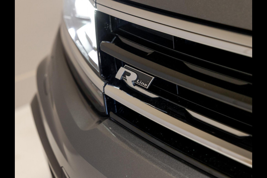 Volkswagen Tiguan 2.0 TSI 4Motion 2x R-Line Blackstyle / 230pk / Trekhaak / Panorama dak / Dynaudio /