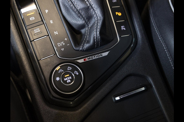 Volkswagen Tiguan 2.0 TSI 4Motion 2x R-Line Blackstyle / 230pk / Trekhaak / Panorama dak / Dynaudio /